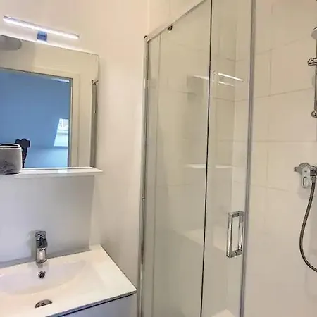 021 Apartment *